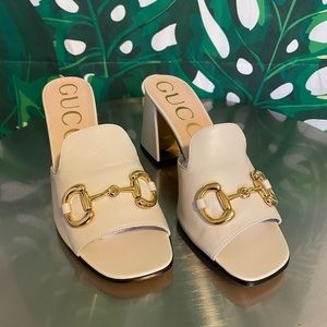 GUCCI Women’s slide sandal with Horsbit